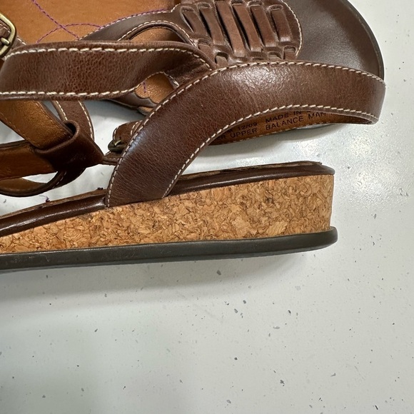 Clark’s Indigo Women’s Wedge Sandals 7.5 Brown Leather Adjustable Strappy Woven - Picture 6 of 8
